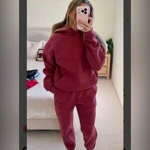 COMFRT Berry Matching Hoodie and Jogger Sweatpants Set Small